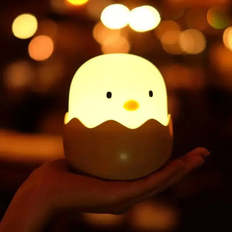Cute  LED Creative Silicone Eggshell Chicken Night Light，Bedroom Accompanying Sleeping Light，Desktop Decorative Ornaments Lamp